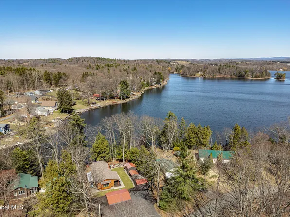 78 The Concourse, Kinderhook, NY 12130