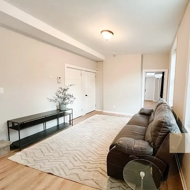 526 Probasco St — Photo 2