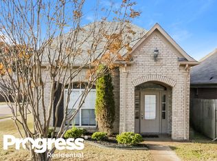 1339 Appling Rd, Cordova, TN 38016