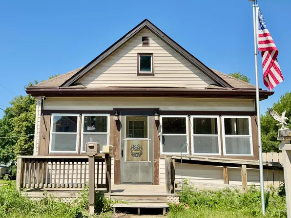 101 Logan St, Sioux City, IA 51105