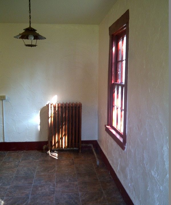 1st image of 156 S Mulberry St