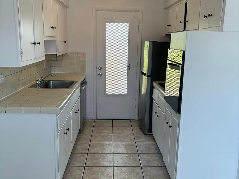 1252 S Alhambra Cir #3 — Photo 11