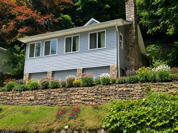 180 Lakeside Dr W, Belvidere, NJ 07823