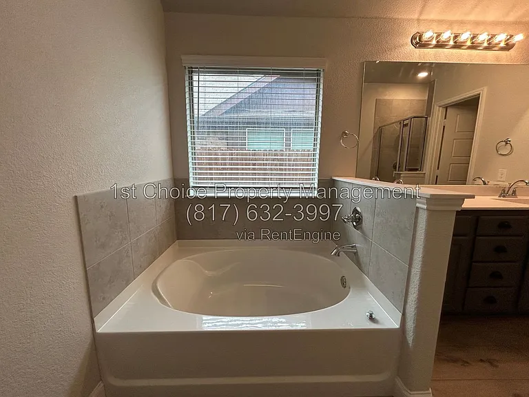 6340 Battle Mountain Trl — Photo 6