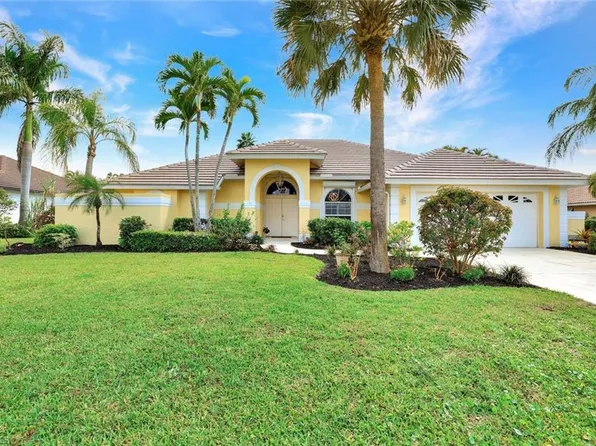 9820 Alhambra LN, BONITA SPRINGS, FL 34135