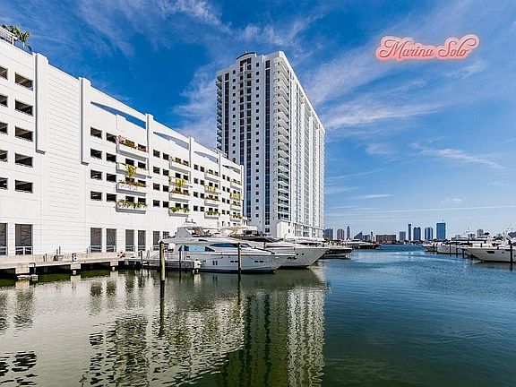 2nd image of 17301 Biscayne Blvd APT 203