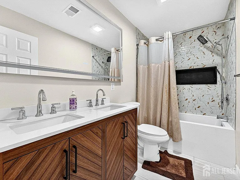 2406 Bayhead Dr — Photo 10