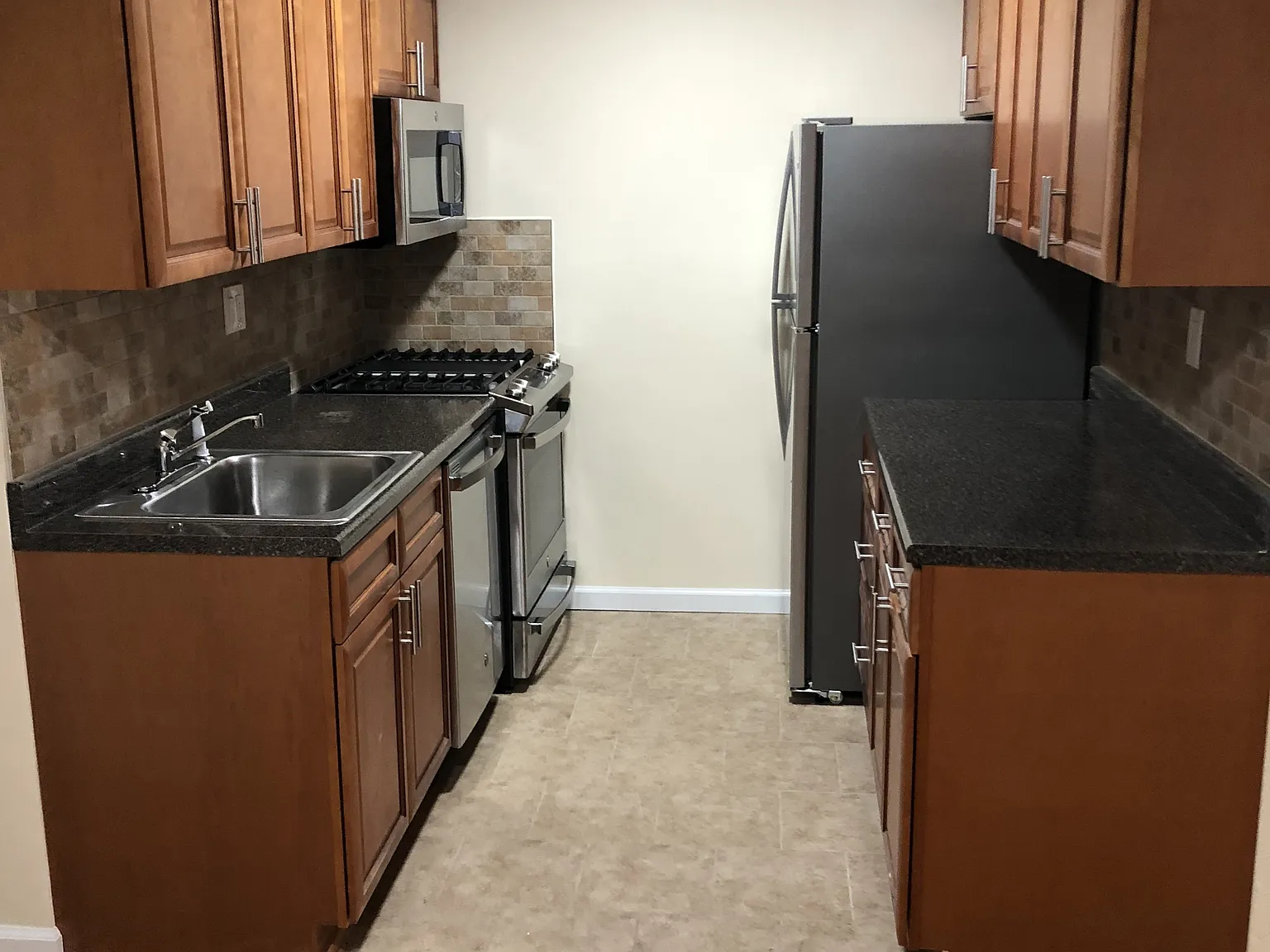 Res. at Riverhill 59 LLC: - 6B — Photo 4