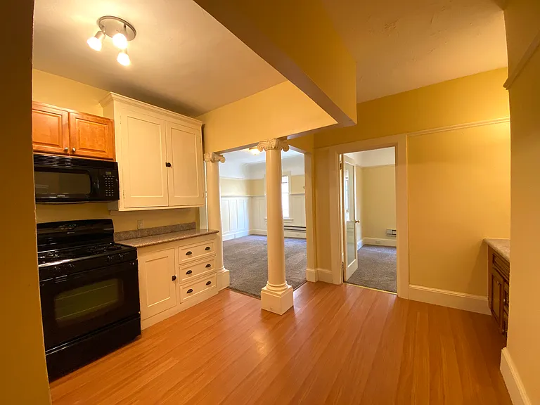 524 Georgia St #204 — Photo 12