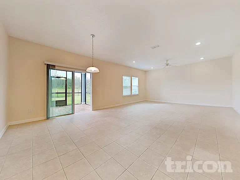 10226 Pavnes Creek Dr — Photo 27