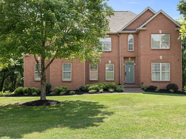 812 Lynn Dr, Goodlettsville, TN 37072