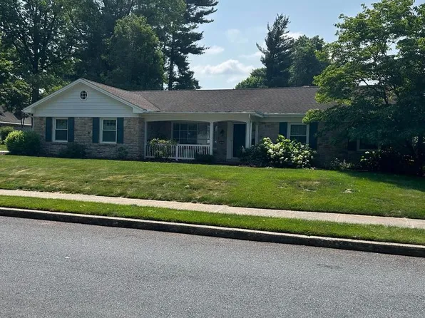 325 W Gramby St, Manheim, PA 17545