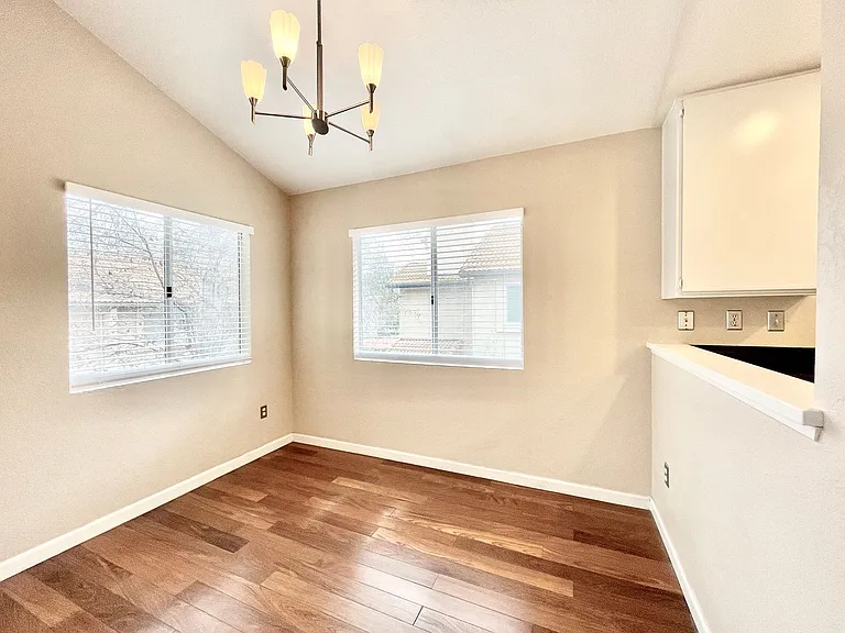 11329 Avenida De Los Lobos #G — Photo 13