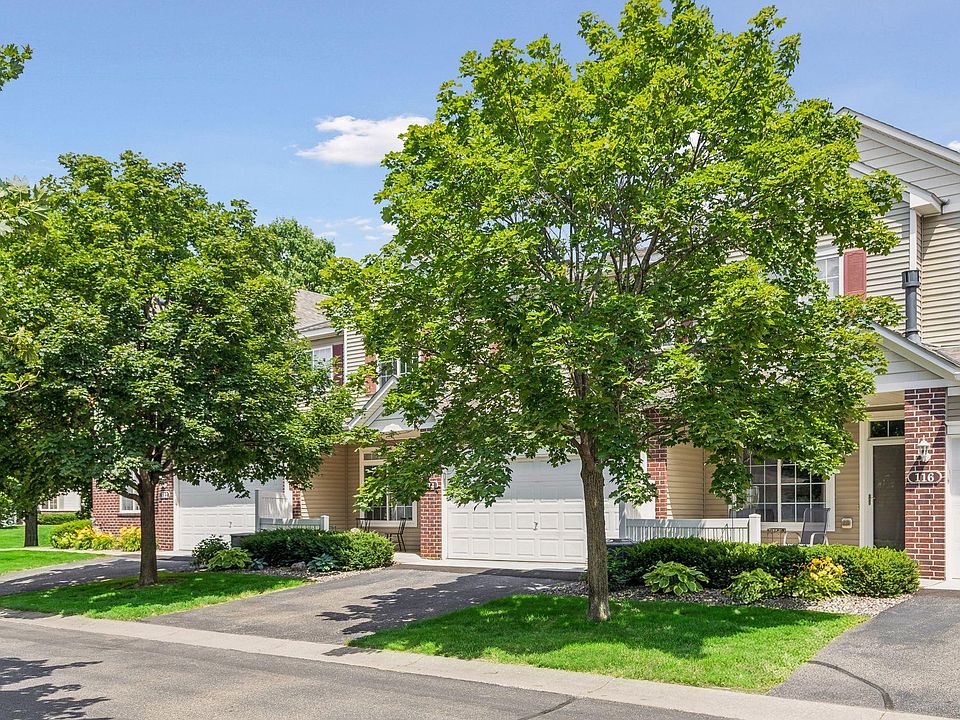 1st image of 114 River Woods Dr W