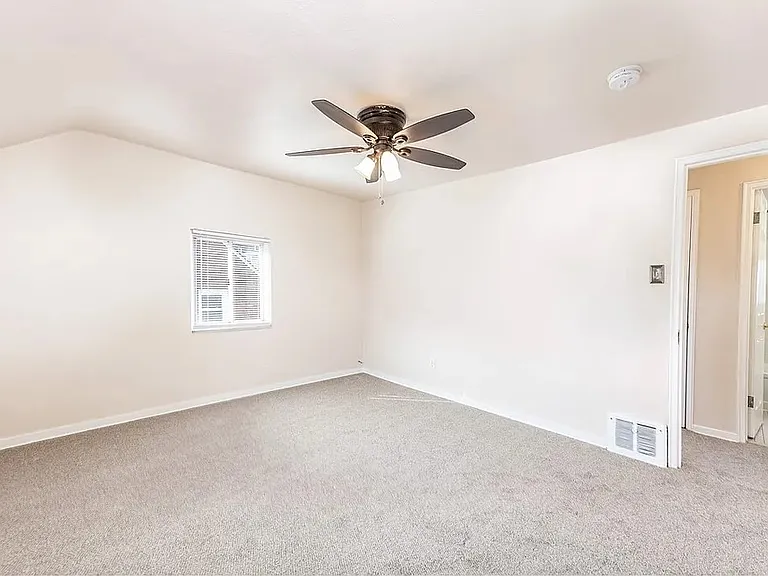 12 Wenzell Pl — Photo 20