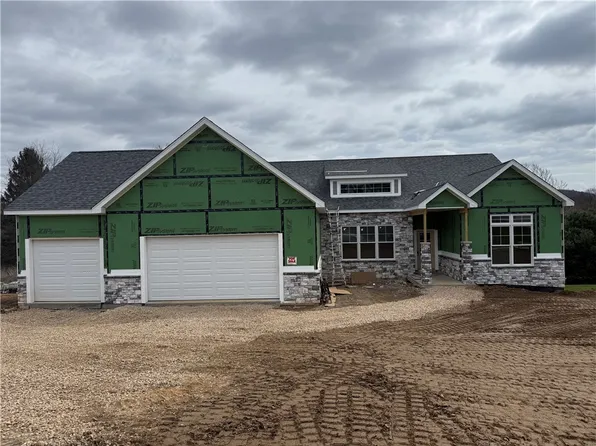 136 Huckleberry Rd, Indiana, PA 15701