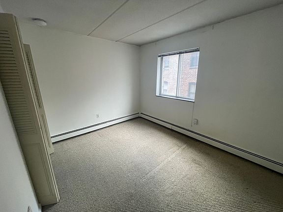 4th image of 85 Gardner St #3