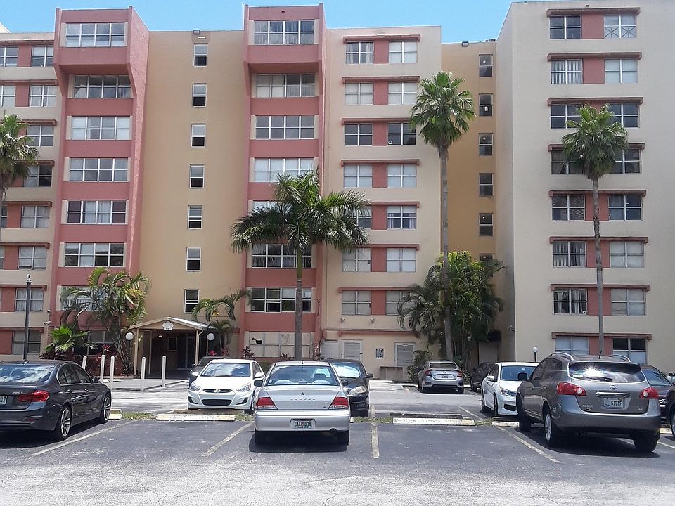 1st image of 9001 SW 77th Ave APT C107