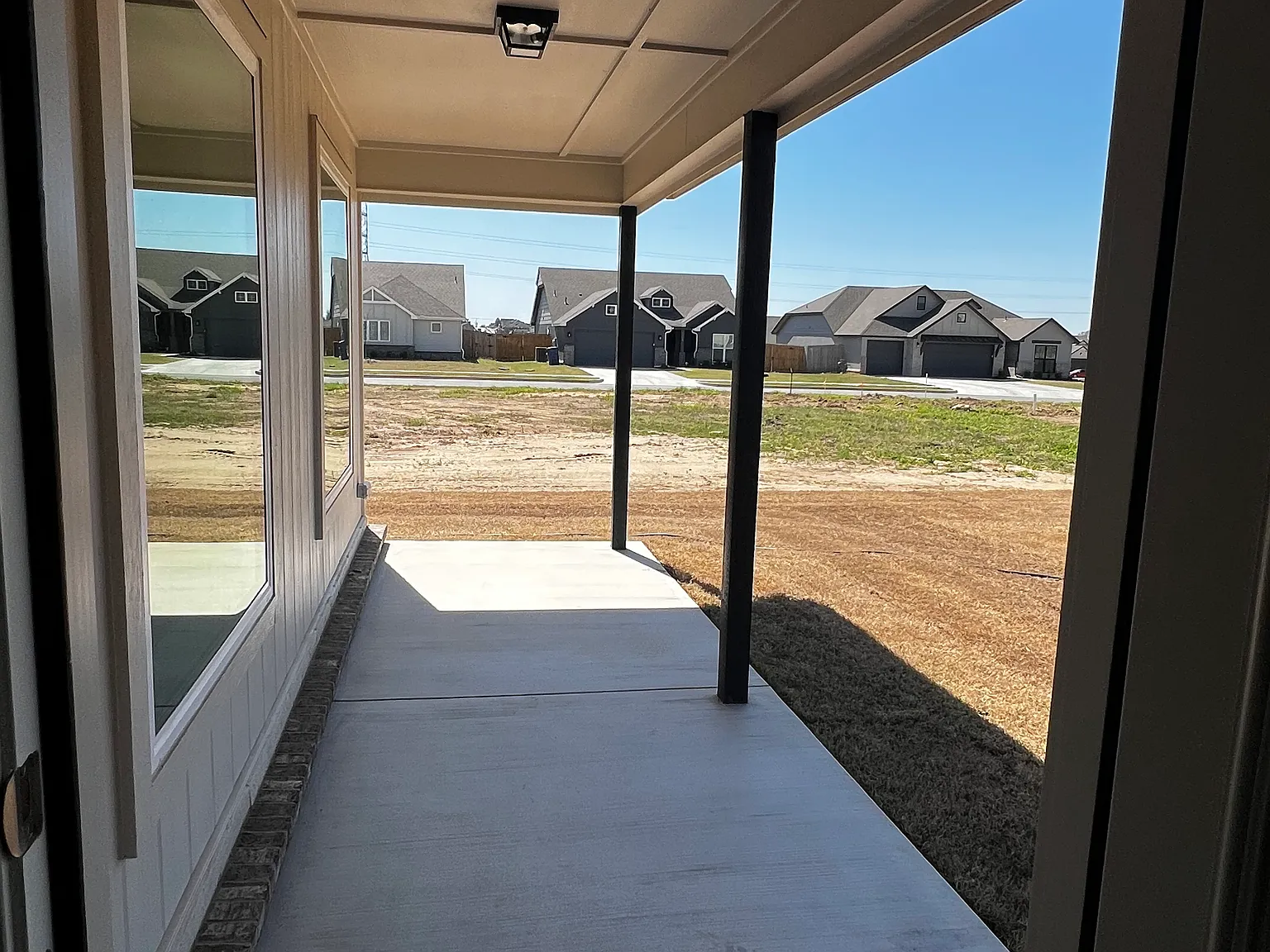 4 bed, 1800 sqft, $2,700 — Photo 4