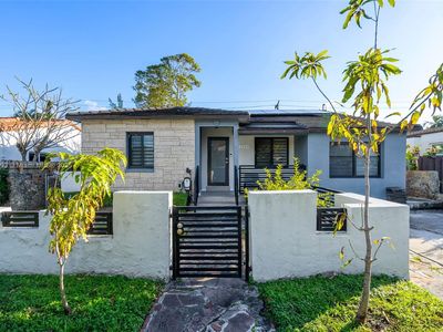 2000 SW 16th St, Miami, FL, 33145