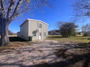 8110 County Road 80, Rosharon, TX 77583