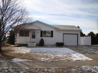 1011 Sunnyview Dr, Wayne, NE 68787