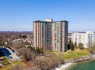 5250 Lakeshore Rd #1006, Burlington, ON