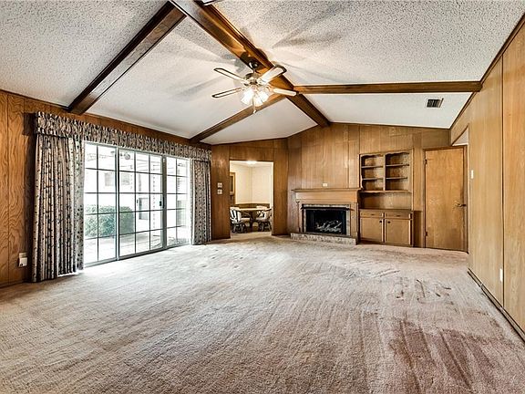 5th image of 2634 Beverly Hills Ln