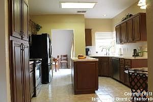 5th image of 21103 Simi Valley Dr