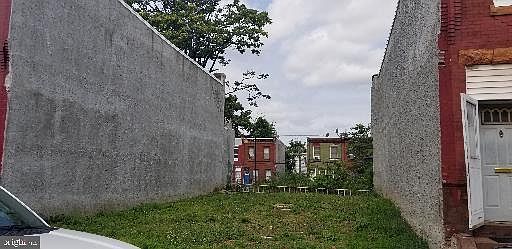 4th image of 2446 N 18th St