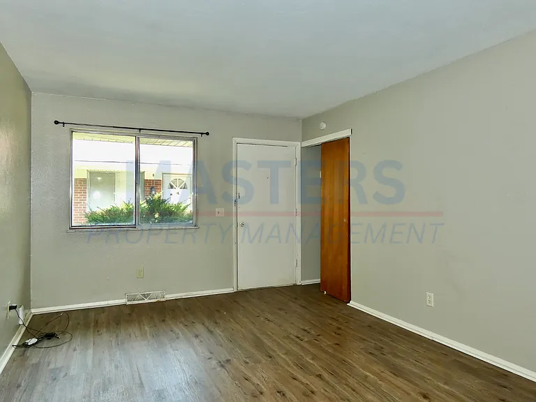 5765 Steffens Ave — Photo 18