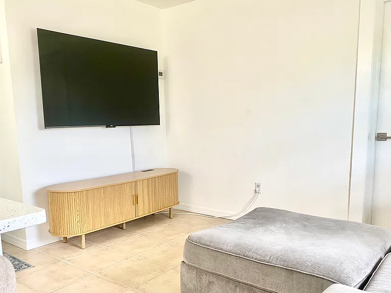 1754 Pineapple Ave #2 — Photo 6
