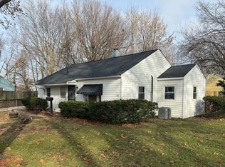 17 Sherwood Ct, Champaign, IL