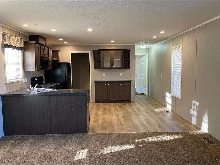Meadowbrook Estates — Photo 33