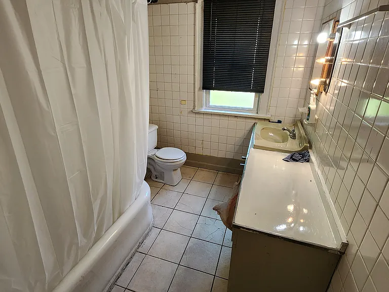 1540 Maple Rd — Photo 11