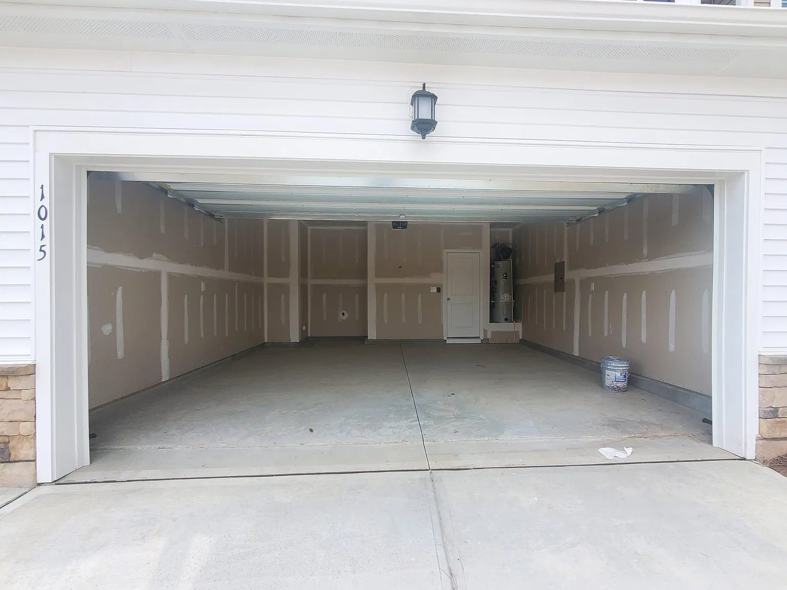 1015 Wishing Well Ln — Photo 4