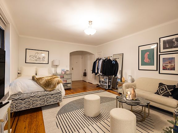4th image of 95 Lexington Ave #1