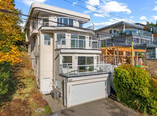 14705 Upper Roper Ave #TOP, White Rock, BC V4B2E1