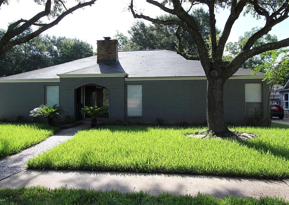 1st image of 4710 Hidden Springs Dr