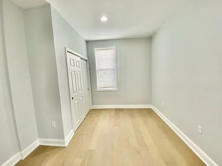 1247 Snyder Ave #3 — Photo 33