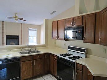 3rd image of 3390 Black Hawk Dr