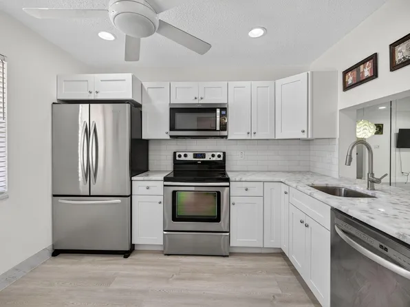 3007 Carambola Circle S #2304, Coconut Creek, FL 33066