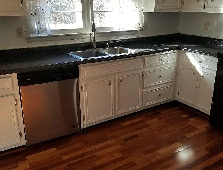 506 Webster Rd — Photo 15