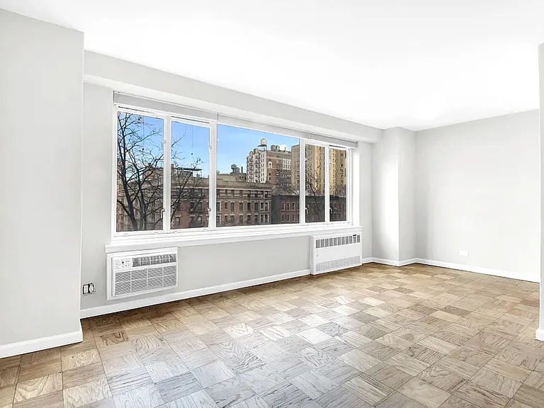 392 Central Park W #6T — Photo 3