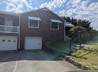 1803 Greentree Rd, Pittsburgh, PA 15220
