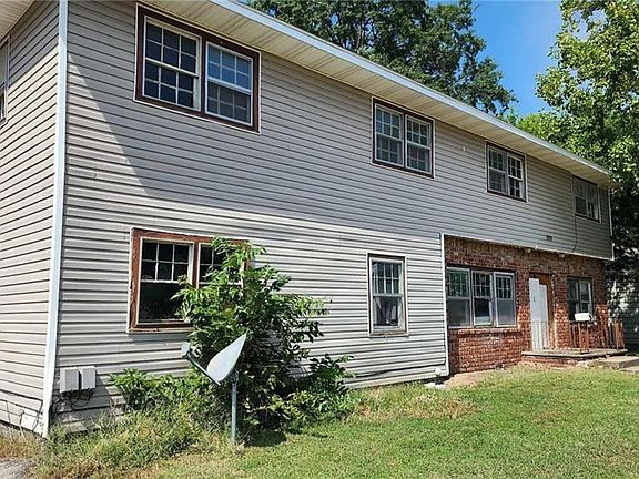 2nd image of 1910 S Joplin St