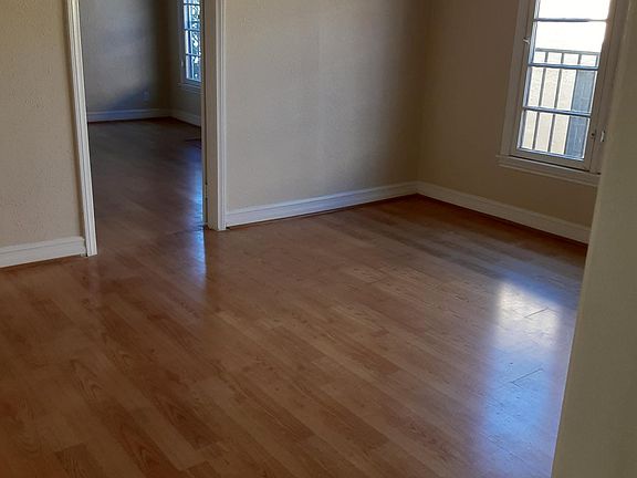 3rd image of 206 N Edgemont St APT D