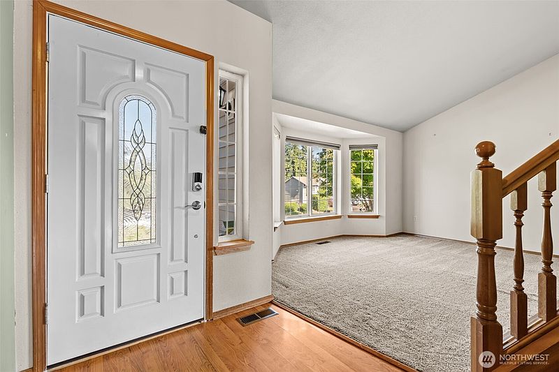 4th image of 11805 122nd Avenue Ct E
