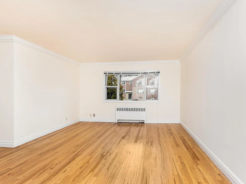 2 bed, 900 sqft, $2,700 — Photo 2