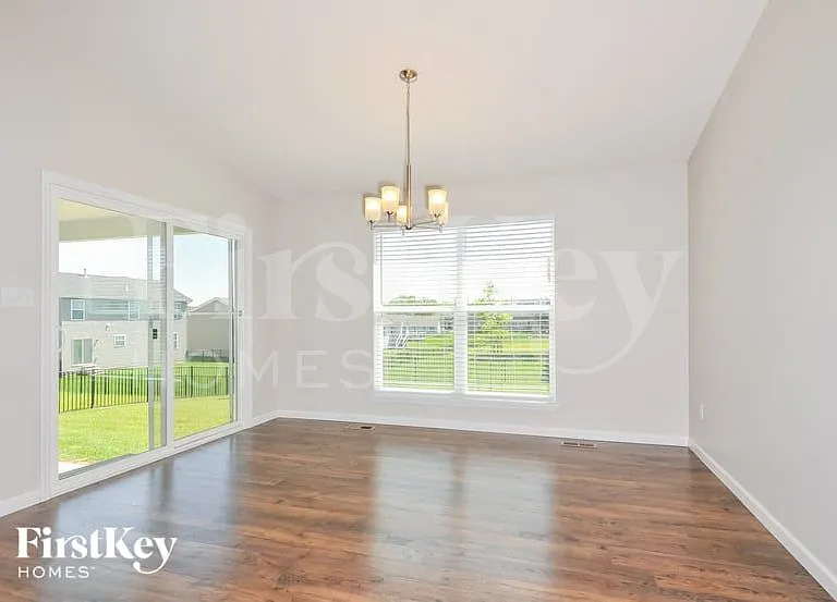 404 Cozy Pines Dr — Photo 5